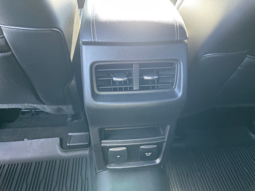 2019 Ford Edge Image 30