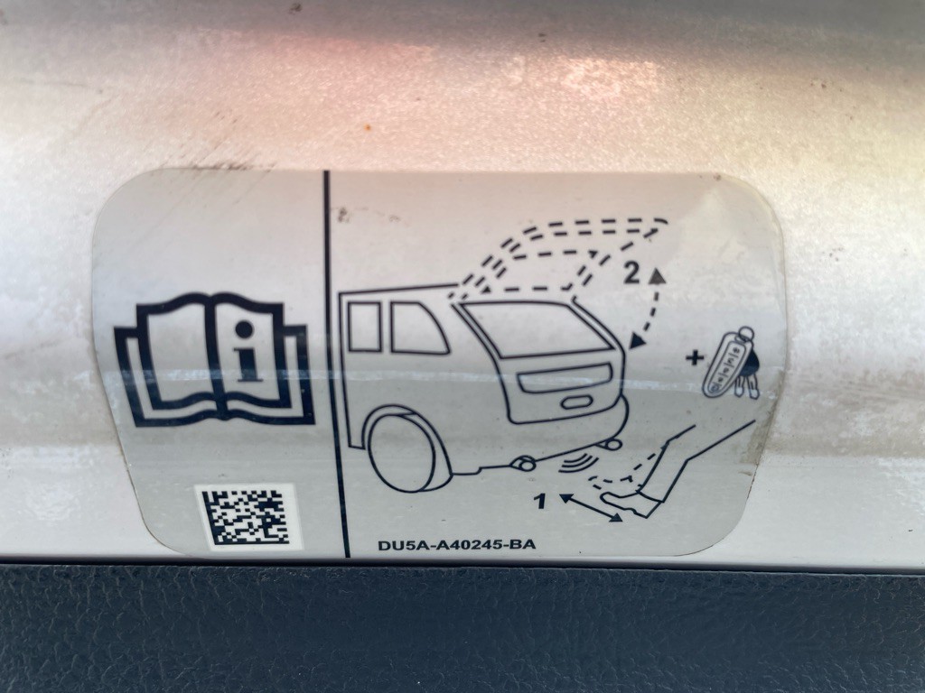 2019 Ford Edge Image 35