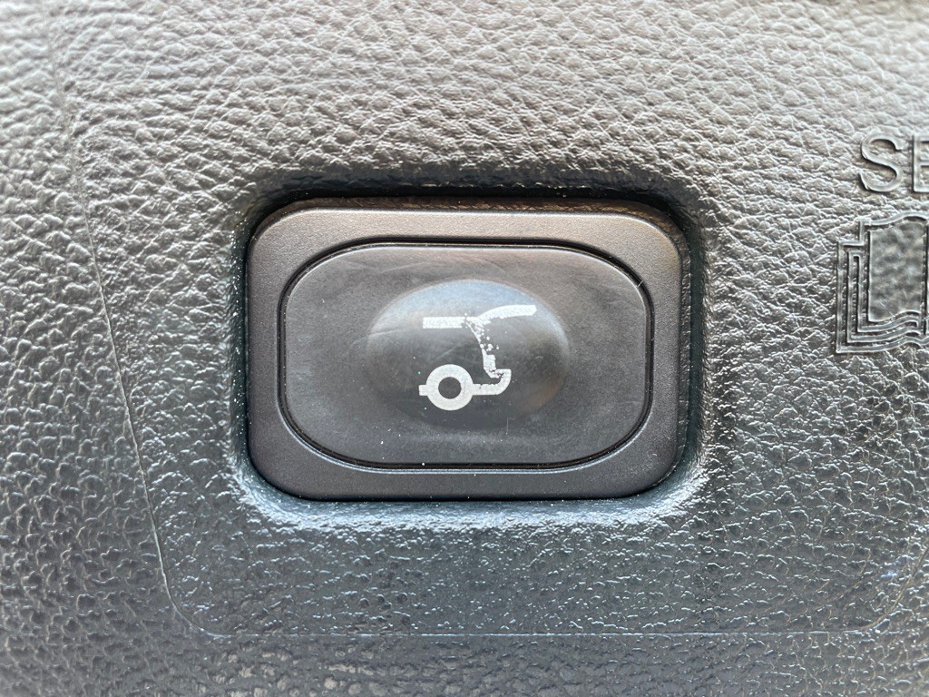 2019 Ford Edge Image 36