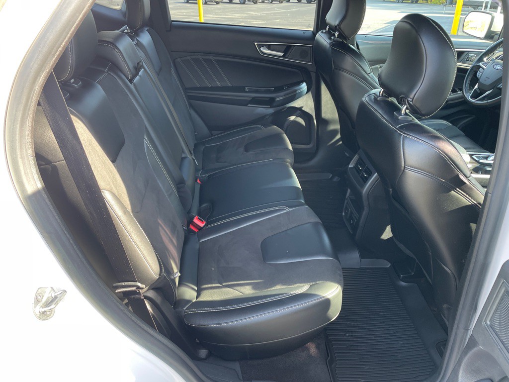 2019 Ford Edge Image 37