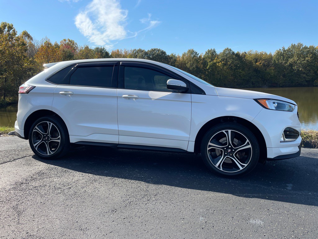 2019 Ford Edge Image 45