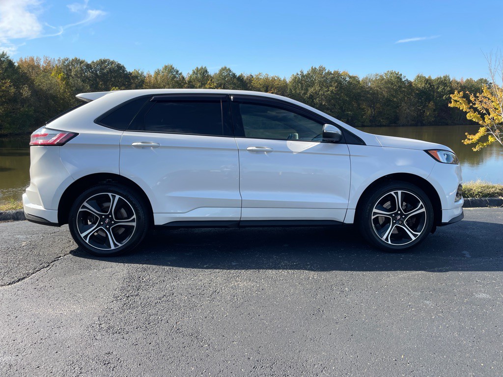 2019 Ford Edge Image 46
