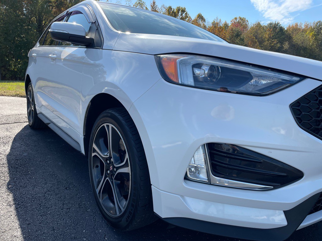 2019 Ford Edge Image 56