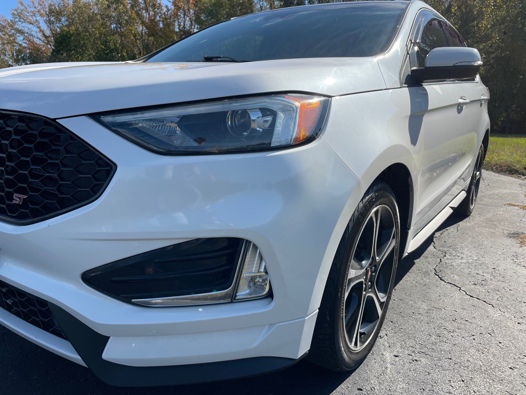 2019 Ford Edge Image 57
