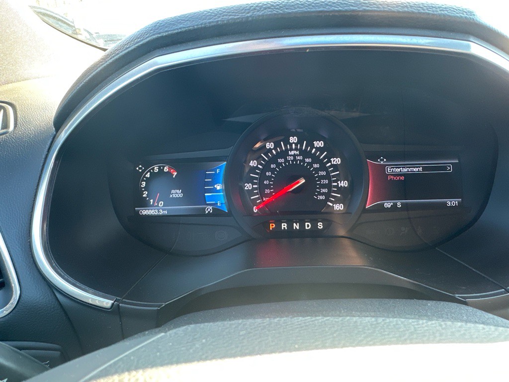 2019 Ford Edge Image 13