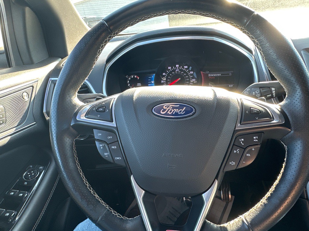 2019 Ford Edge Image 14
