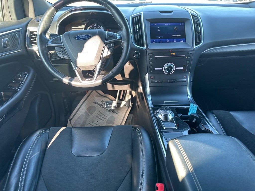 2019 Ford Edge Image 27