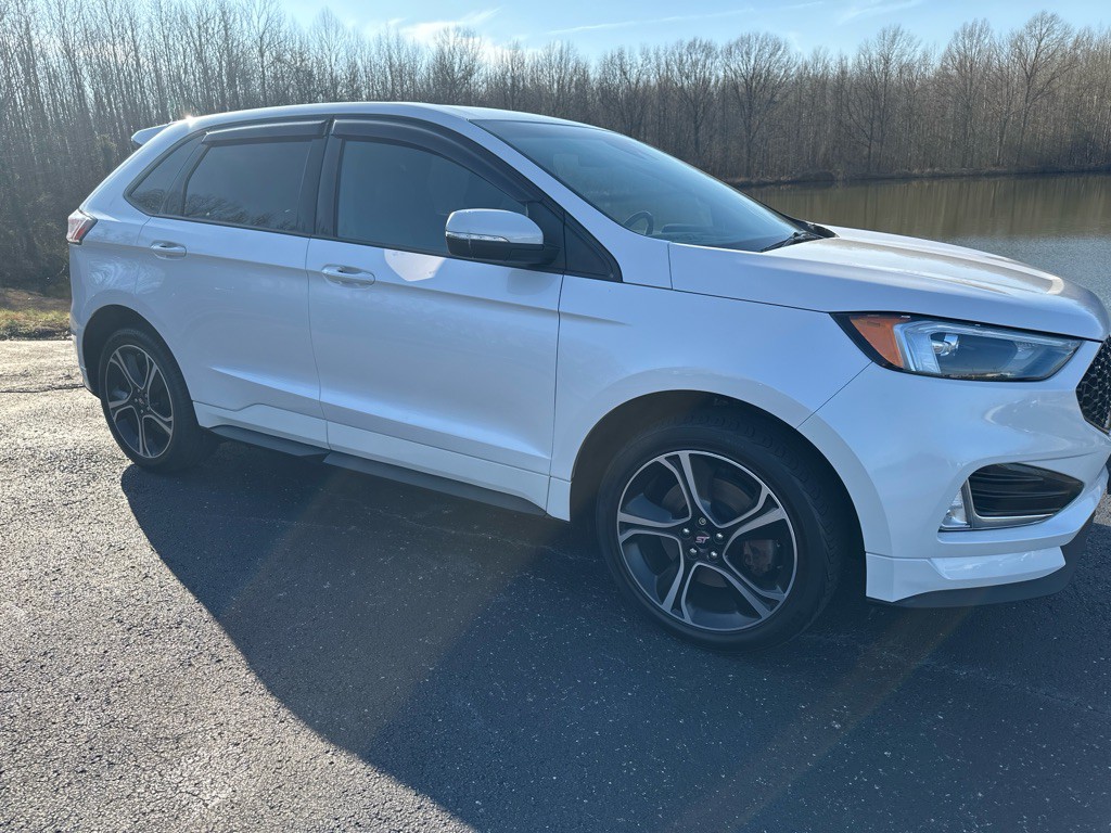 2019 Ford Edge Image 44