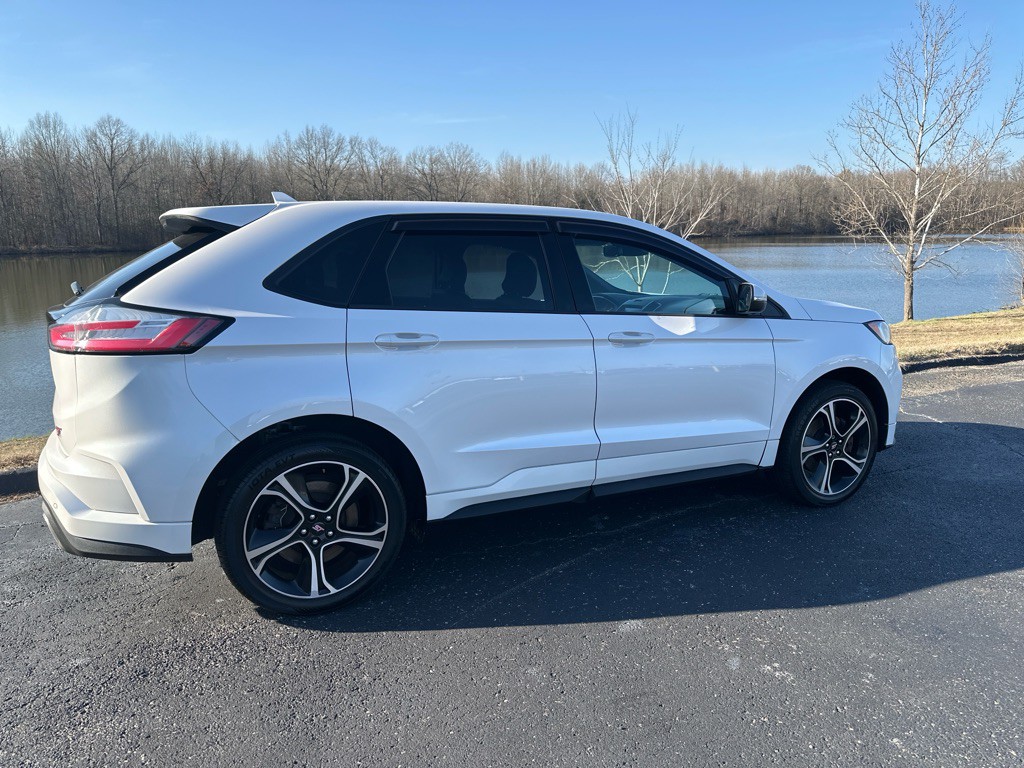 2019 Ford Edge Image 46