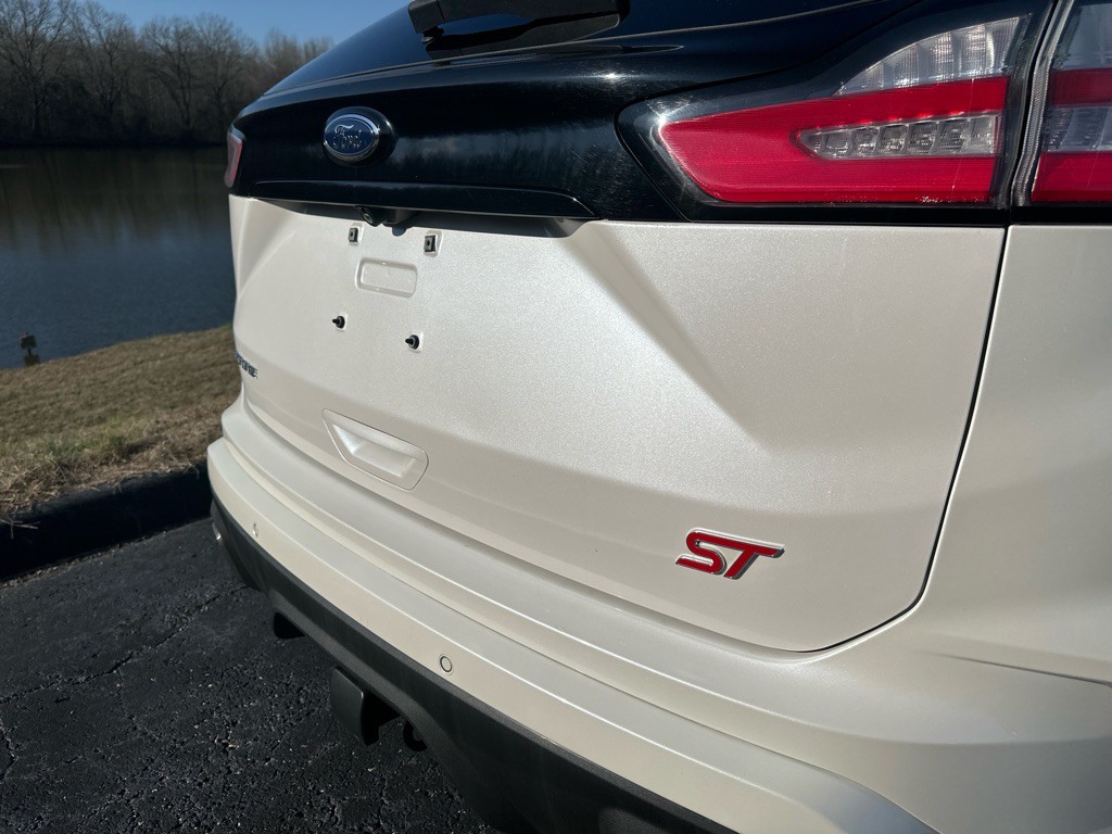 2019 Ford Edge Image 53