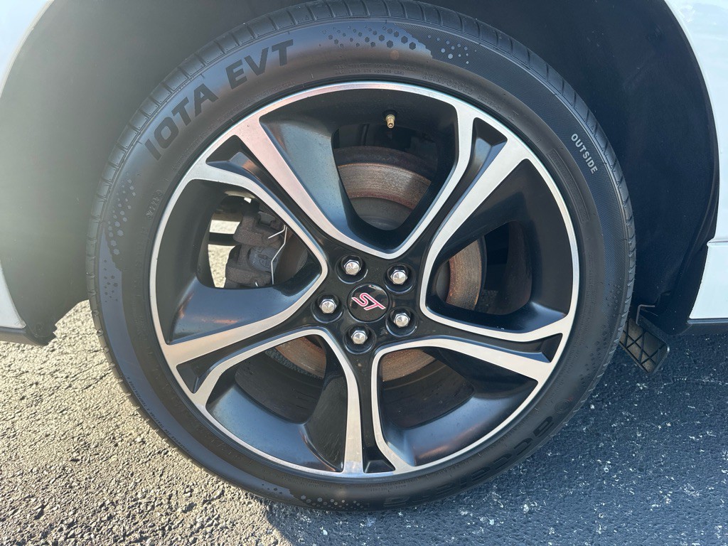 2019 Ford Edge Image 54