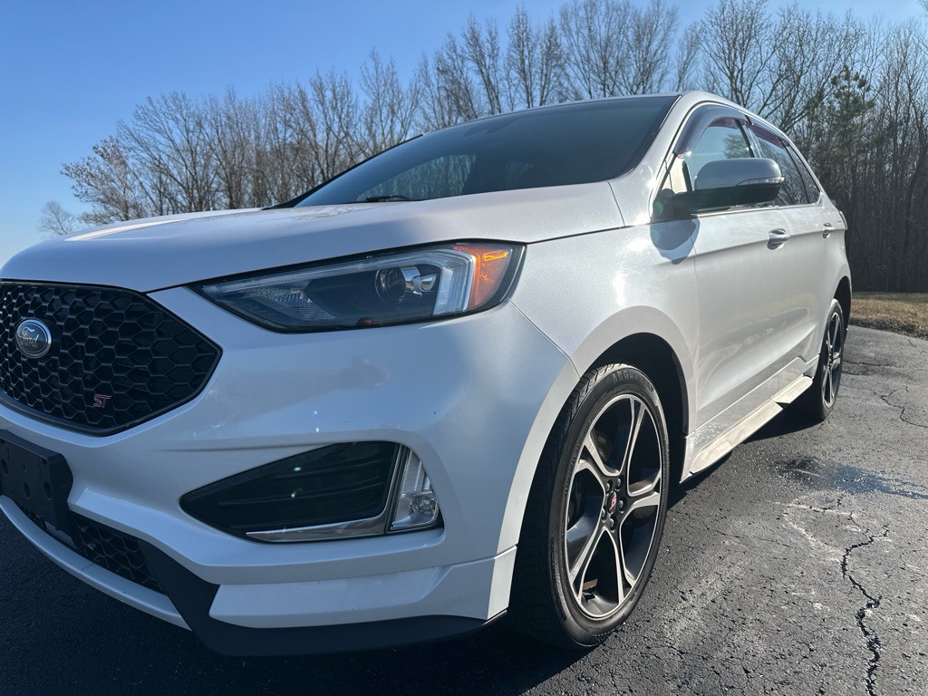 2019 Ford Edge Image 57