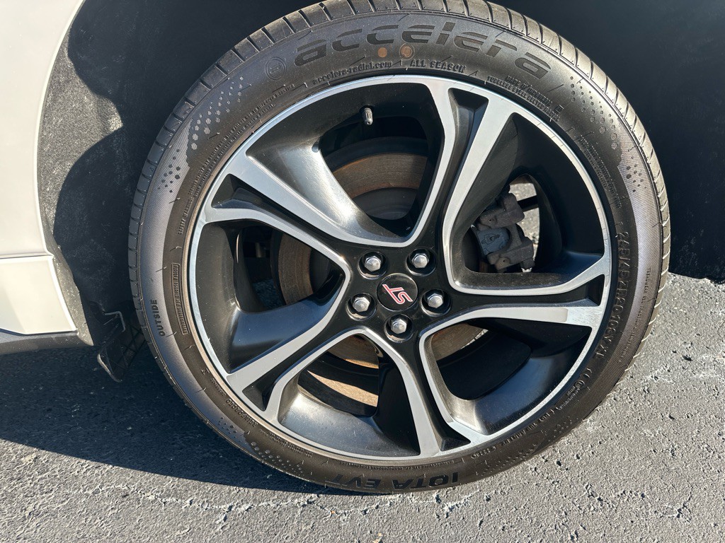 2019 Ford Edge Image 59