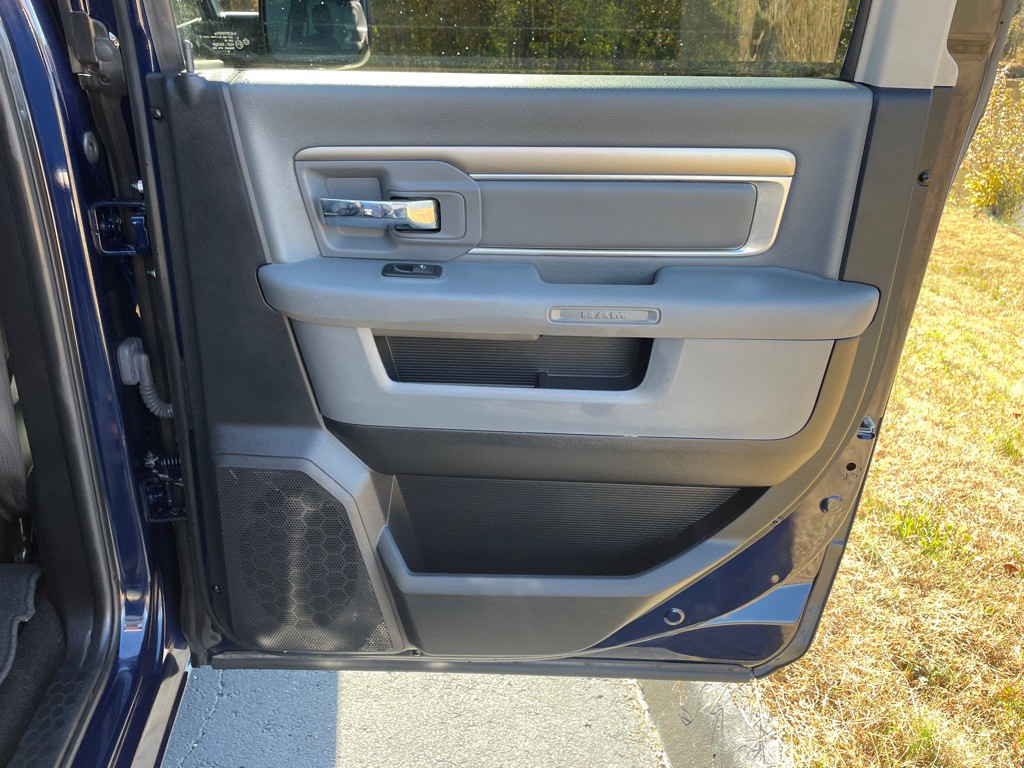 2017 RAM 1500 Image 35