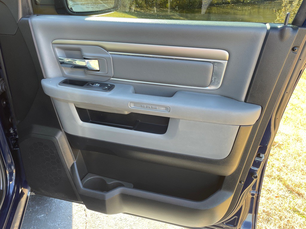 2017 RAM 1500 Image 40