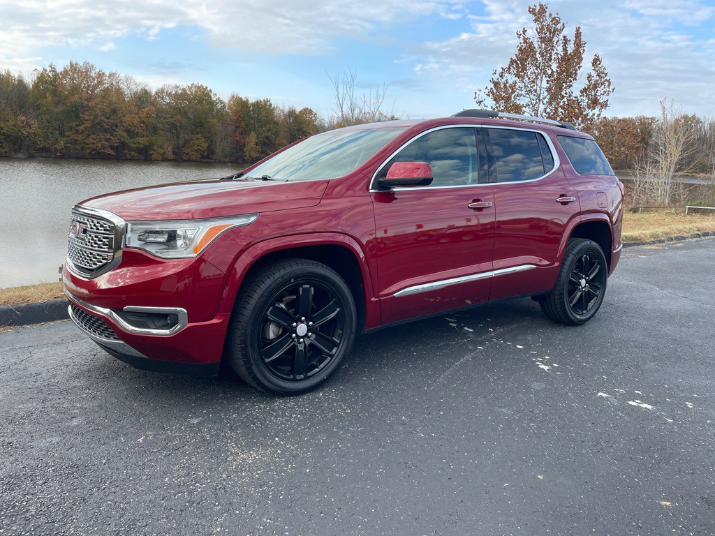 2019 GMC Acadia Image 2