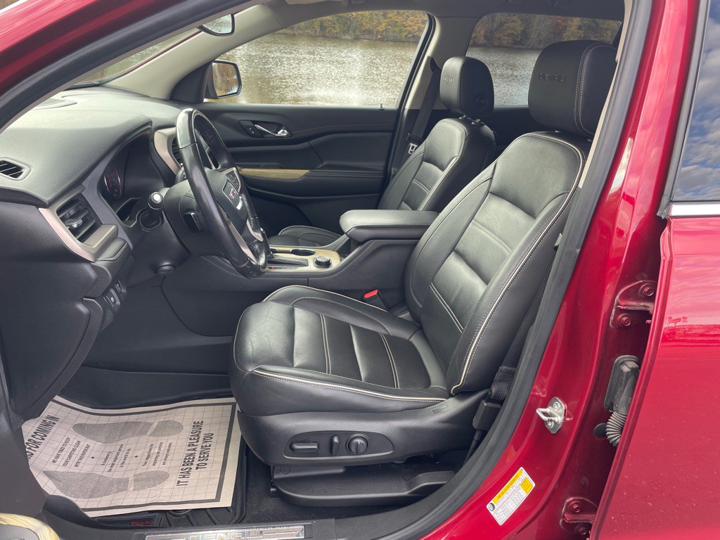 2019 GMC Acadia Image 13