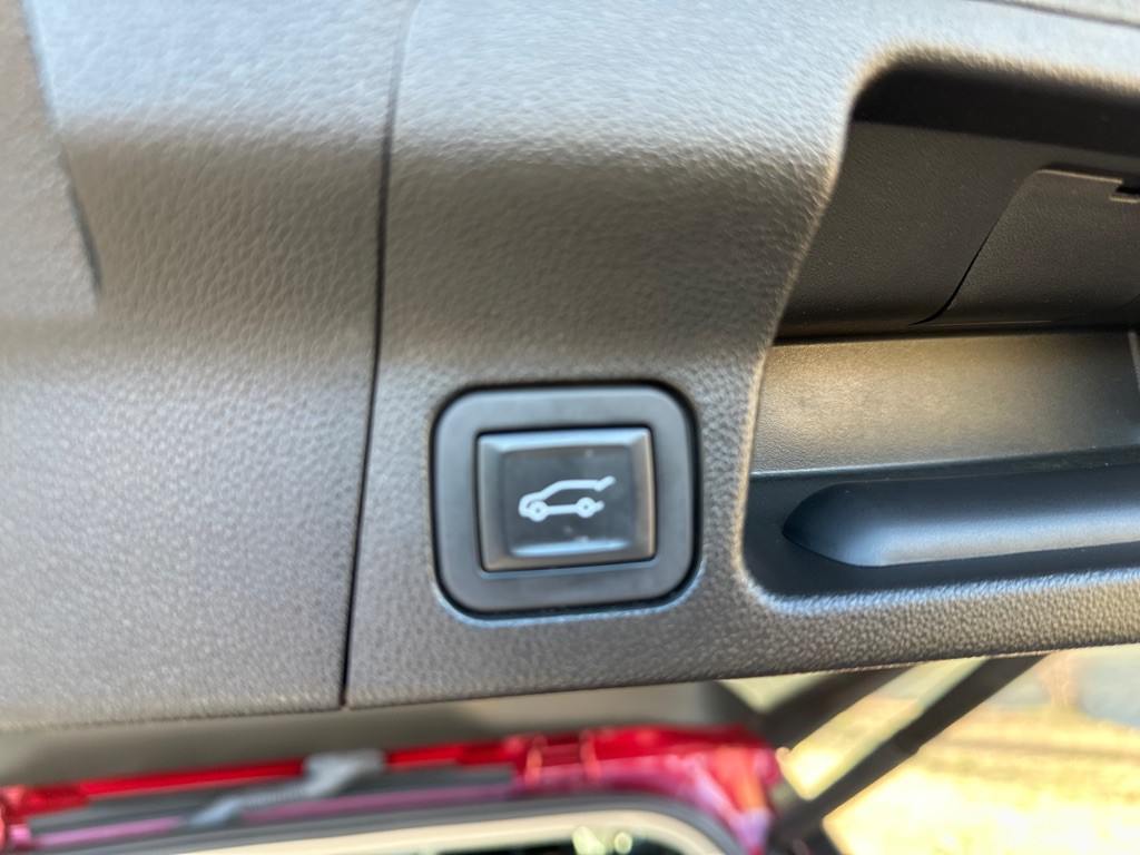 2019 GMC Acadia Image 32