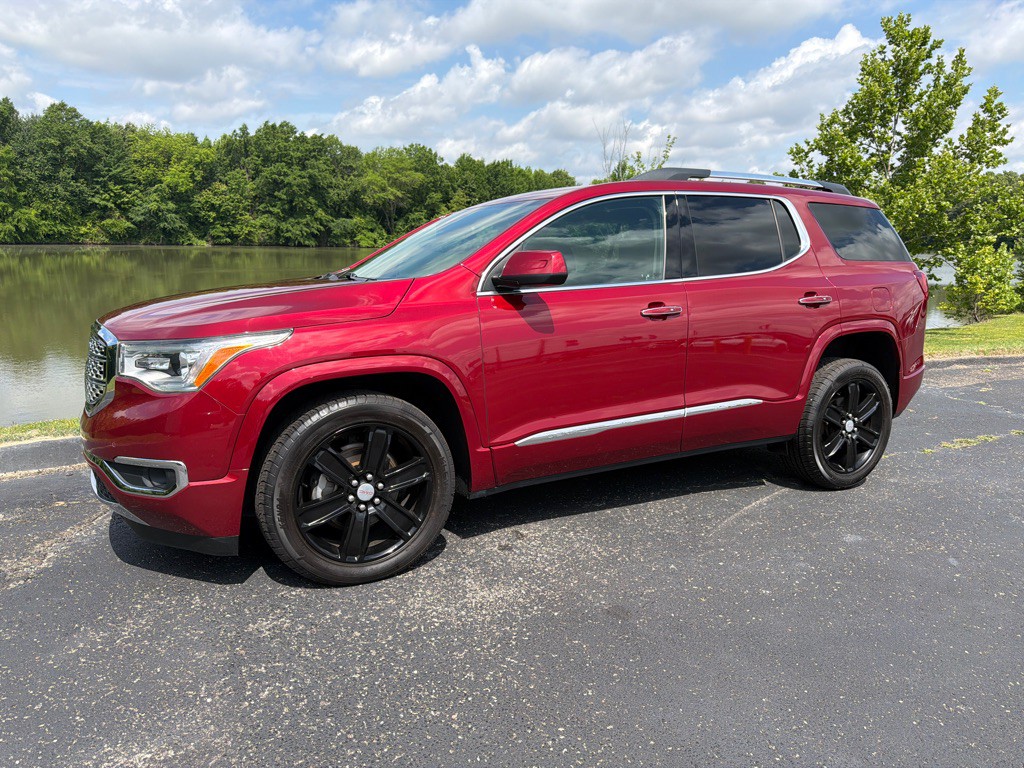 2019 GMC Acadia Image 2