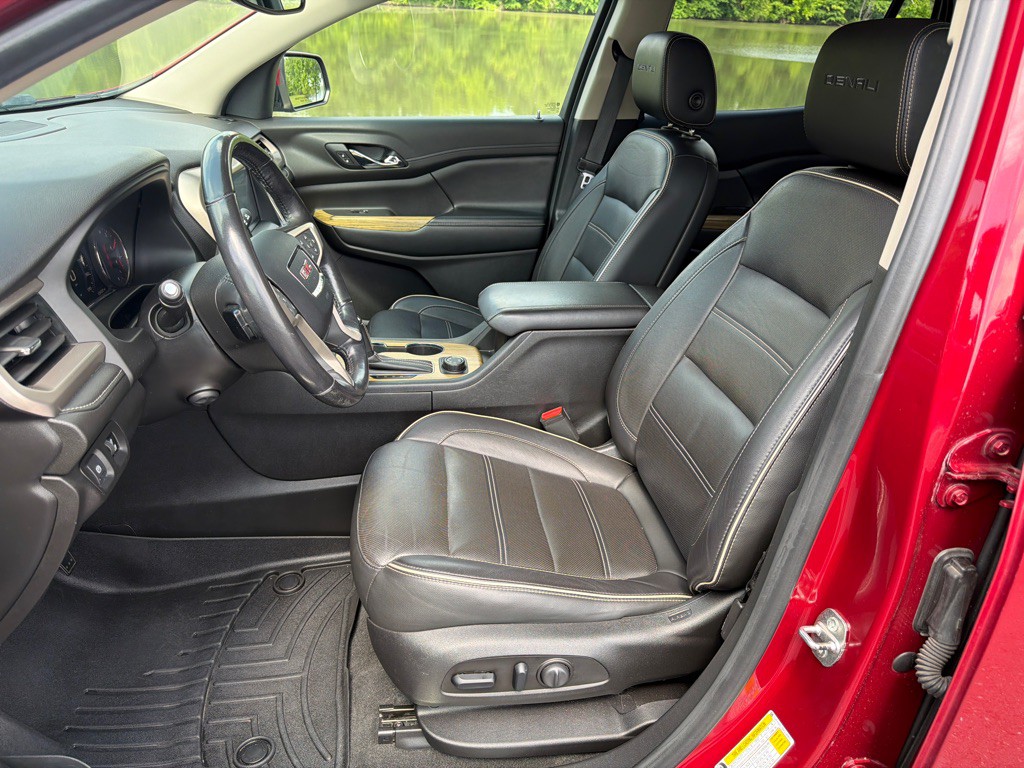 2019 GMC Acadia Image 11