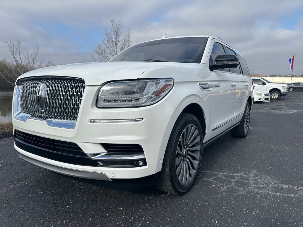 2020 Lincoln Navigator Image 1