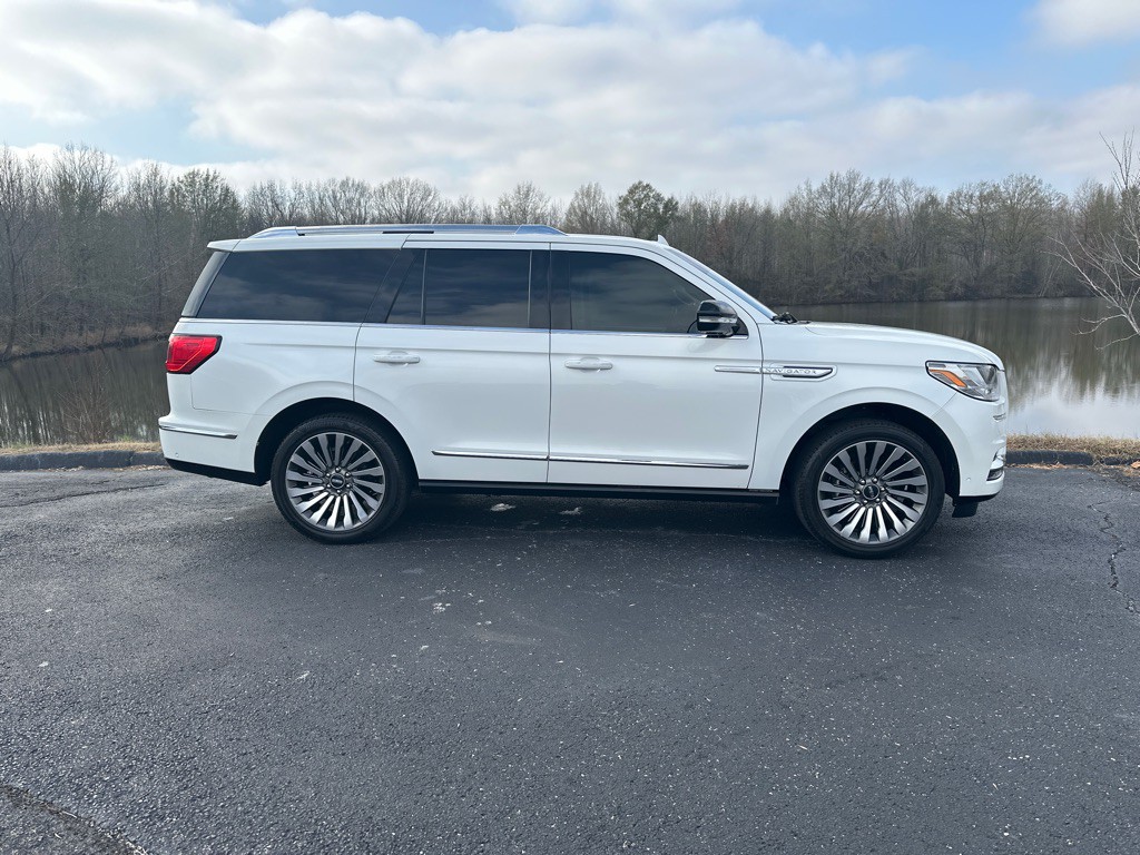 2020 Lincoln Navigator Image 56