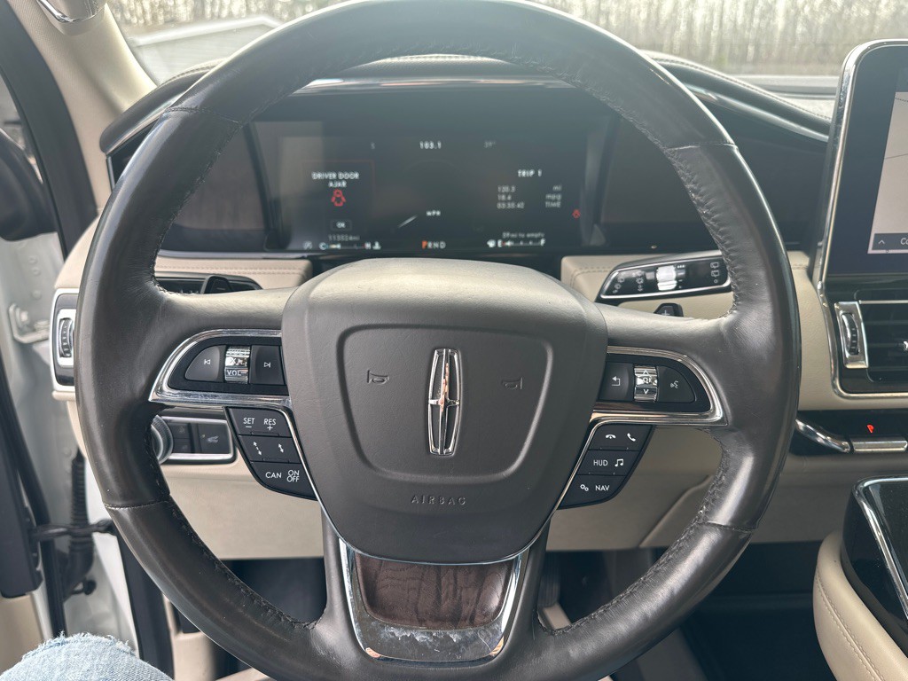 2020 Lincoln Navigator Image 17