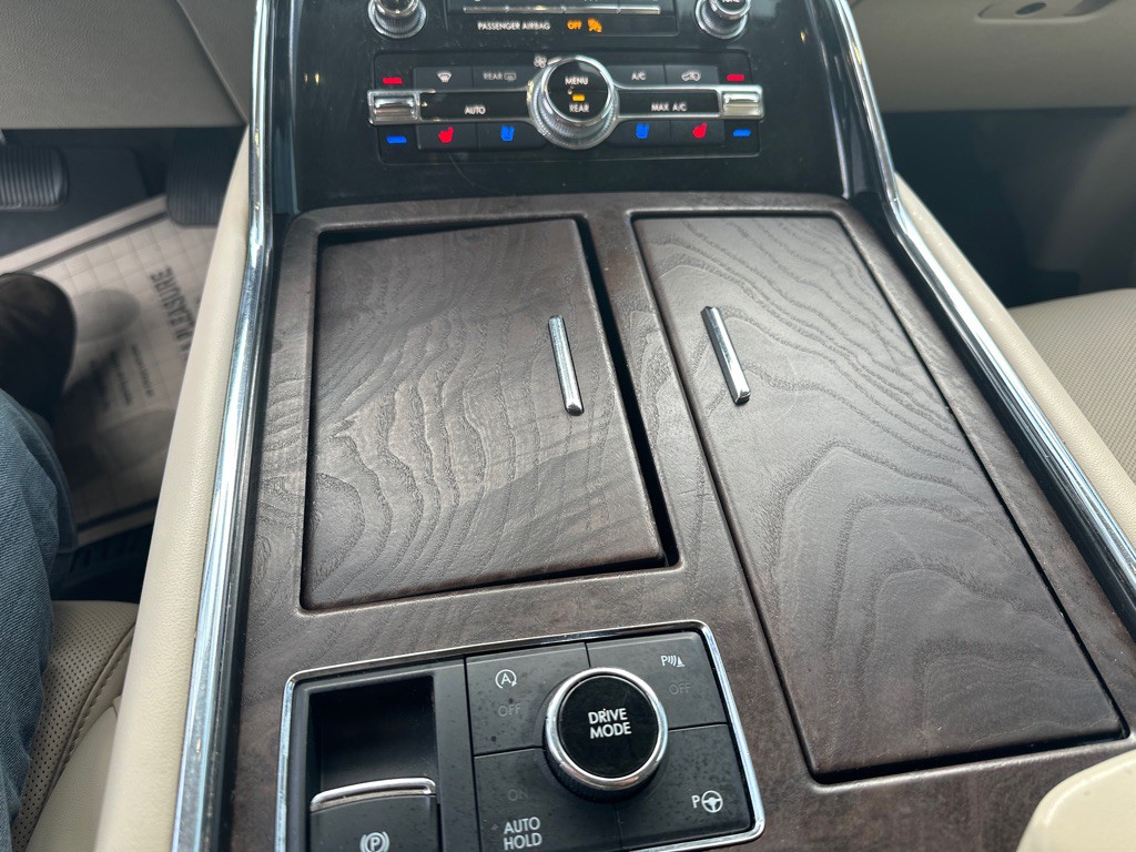 2020 Lincoln Navigator Image 22