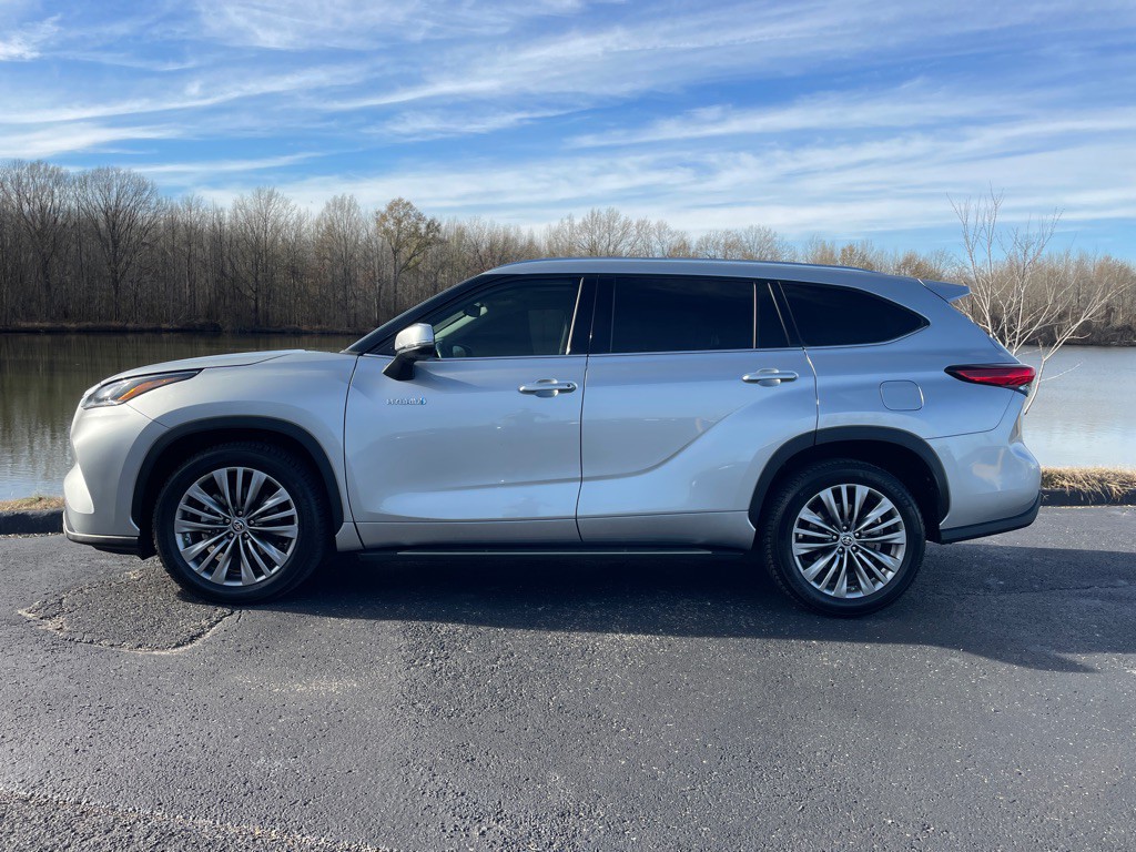 2021 Toyota Highlander Image 4