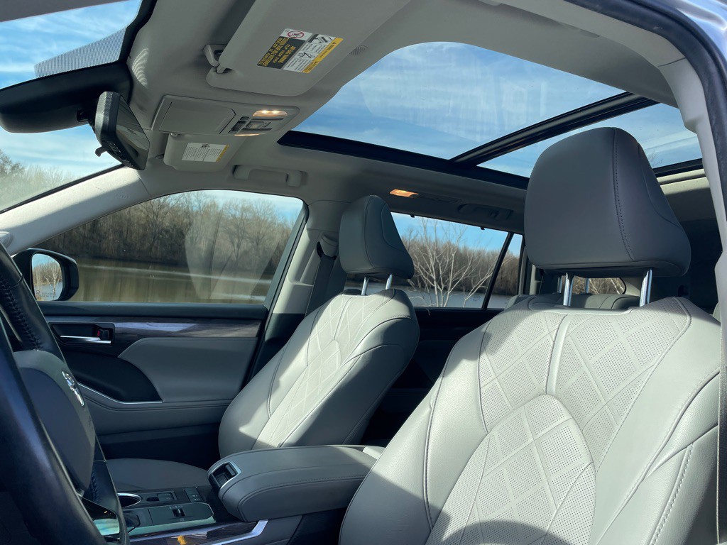 2021 Toyota Highlander Image 11