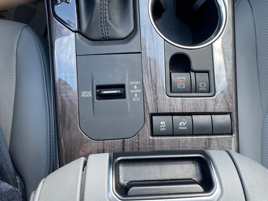 2021 Toyota Highlander Image 18