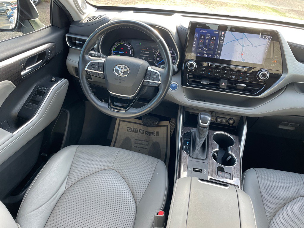 2021 Toyota Highlander Image 28