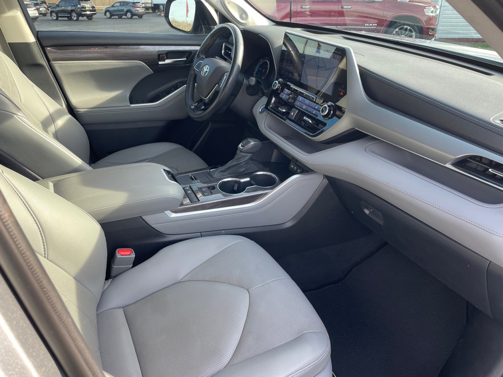 2021 Toyota Highlander Image 37