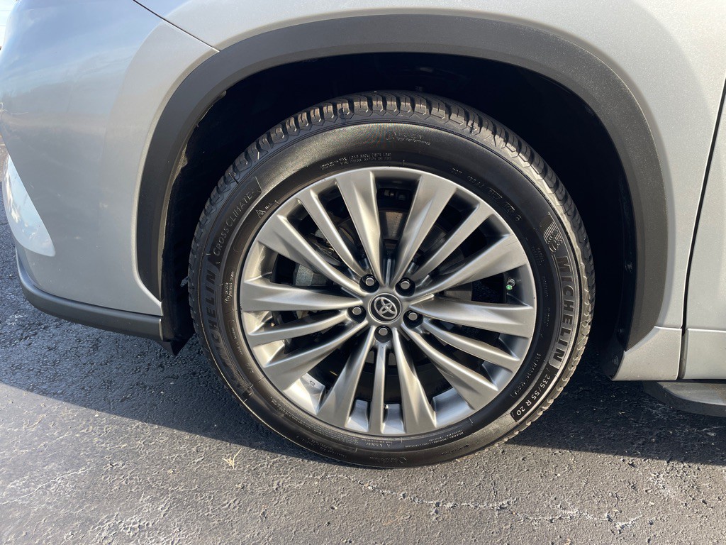 2021 Toyota Highlander Image 55