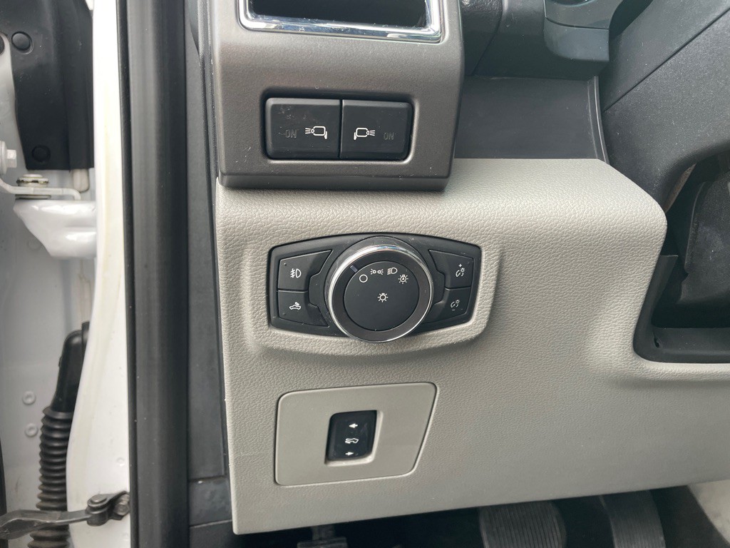 2017 Ford F-150 Image 19