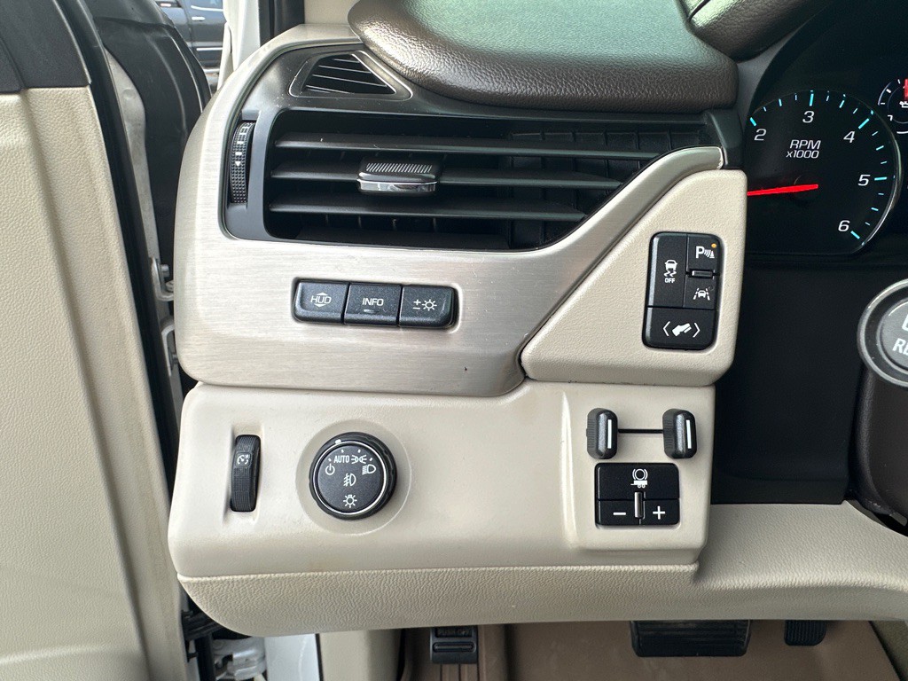 2018 GMC Yukon Image 17