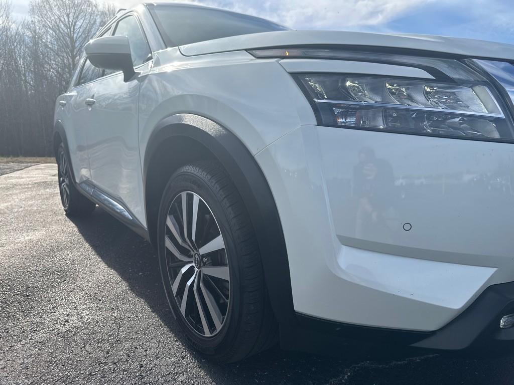 2023 Nissan Pathfinder Image 48