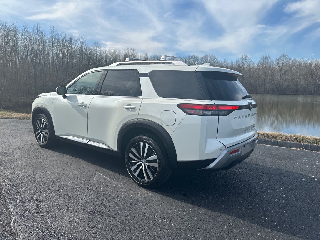 2023 Nissan Pathfinder Image 4