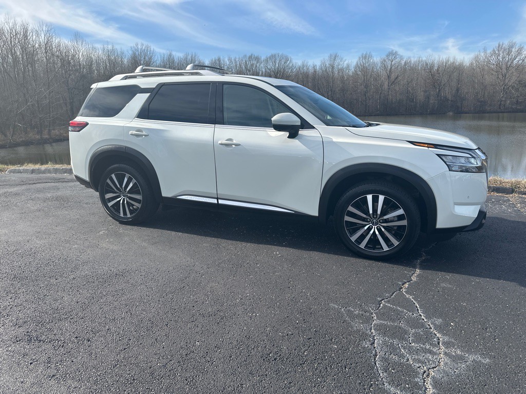 2023 Nissan Pathfinder Image 38