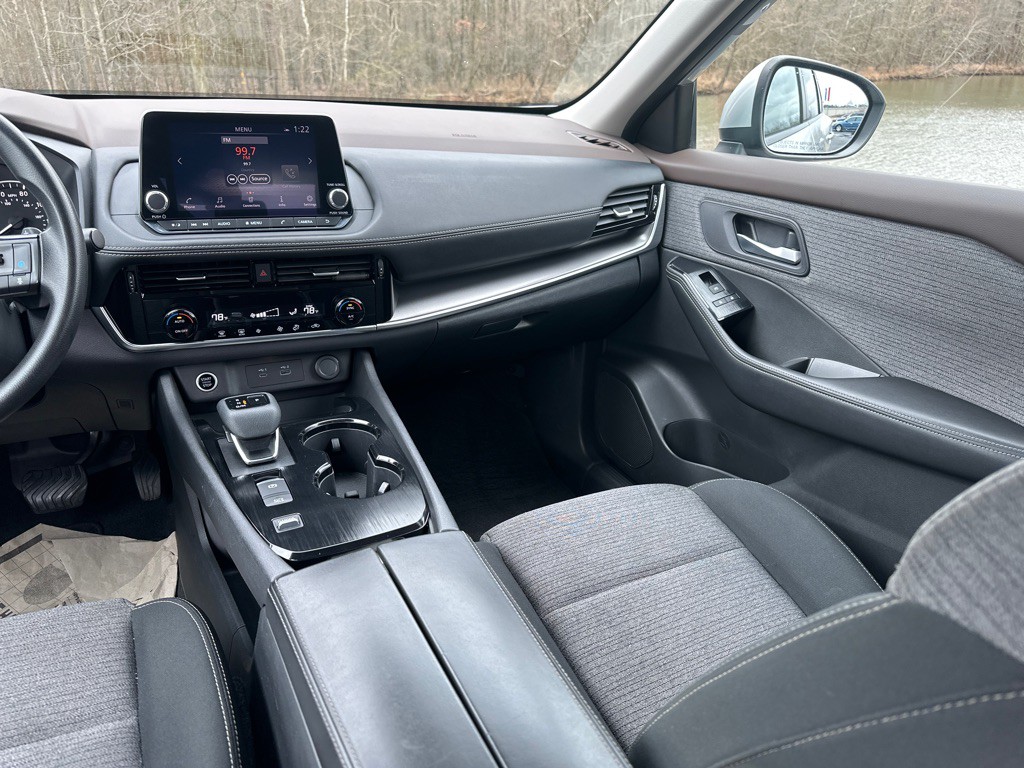 2022 Nissan Rogue Image 27