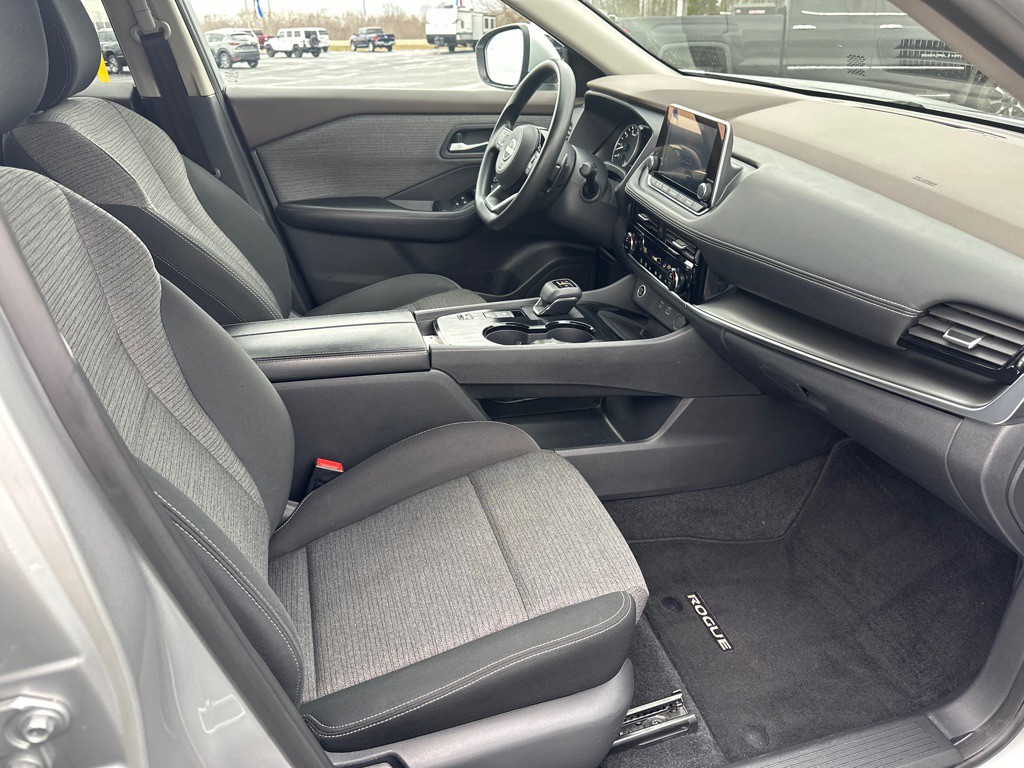2022 Nissan Rogue Image 34