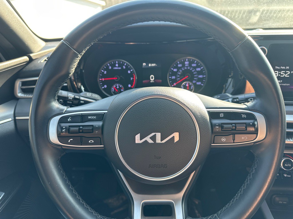 2022 Kia K5 Image 14