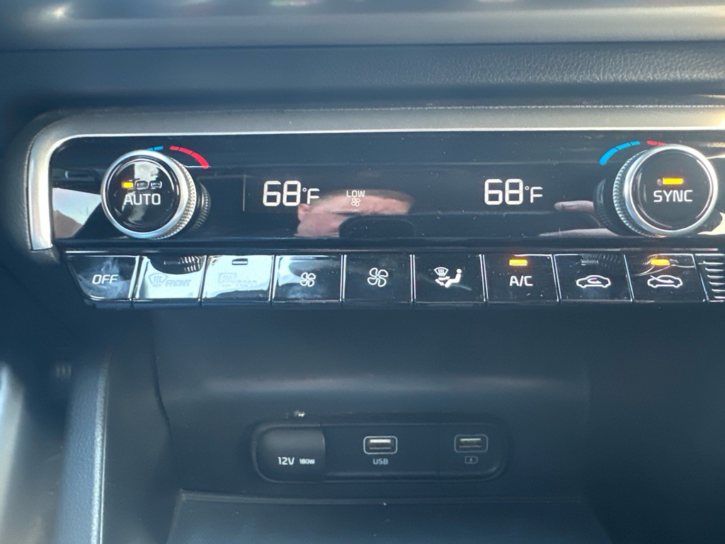 2022 Kia K5 Image 17