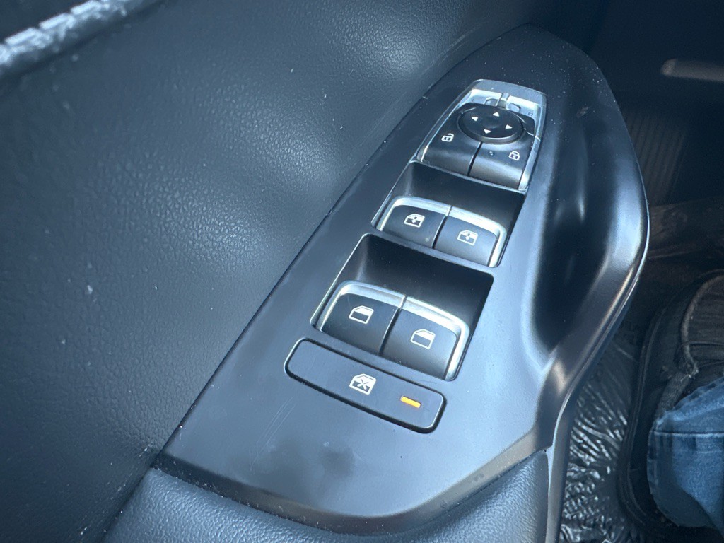 2022 Kia K5 Image 21