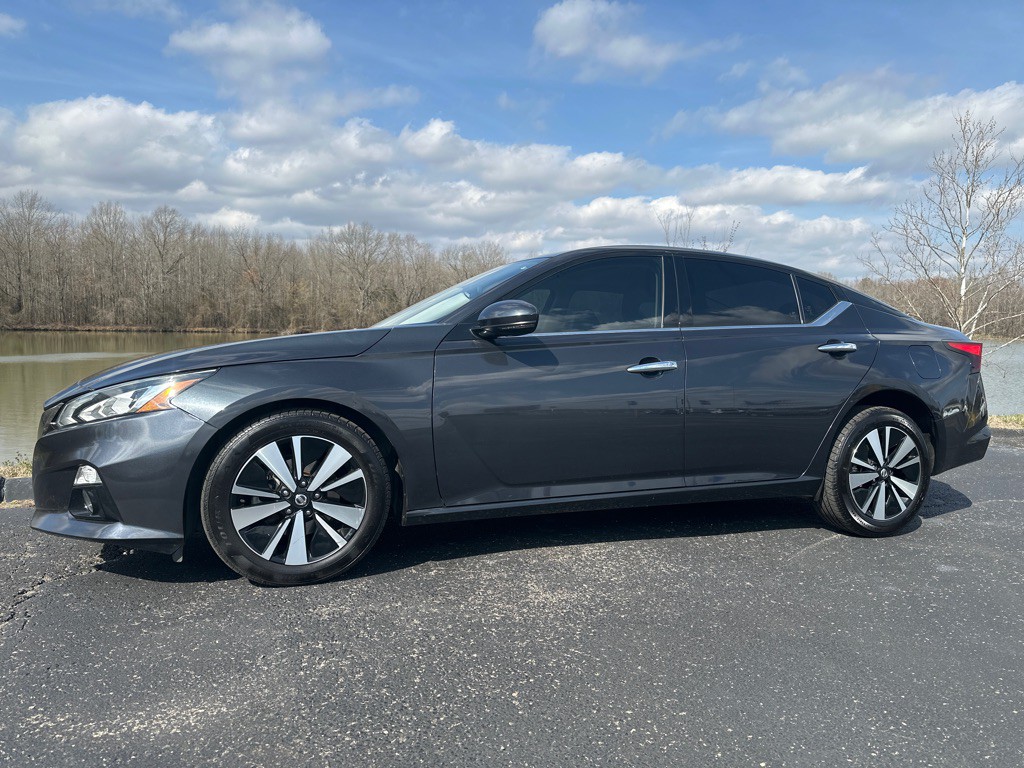 2019 Nissan Altima Image 3