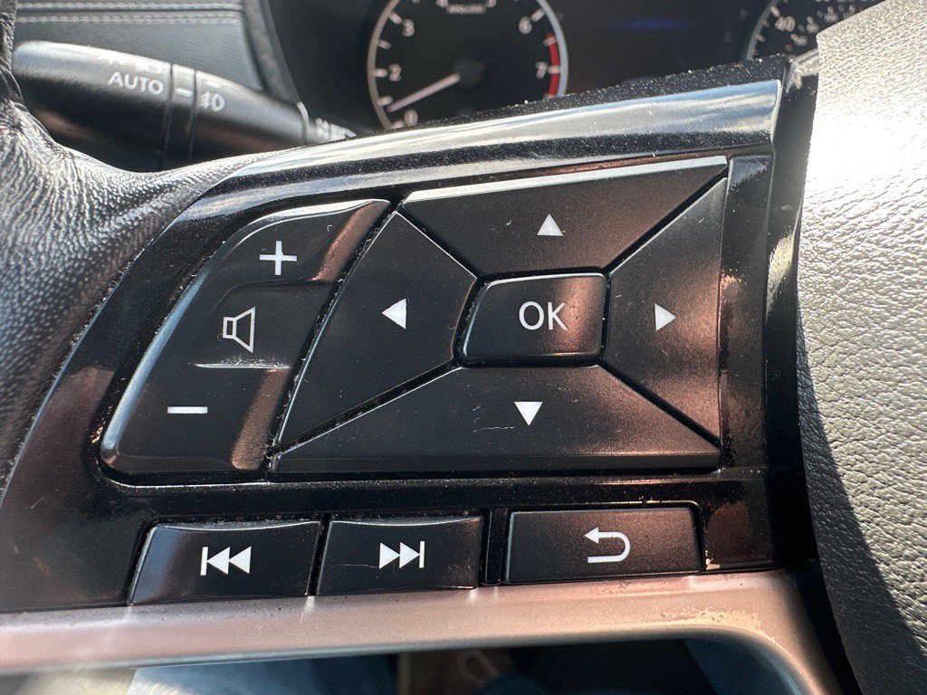 2019 Nissan Altima Image 19