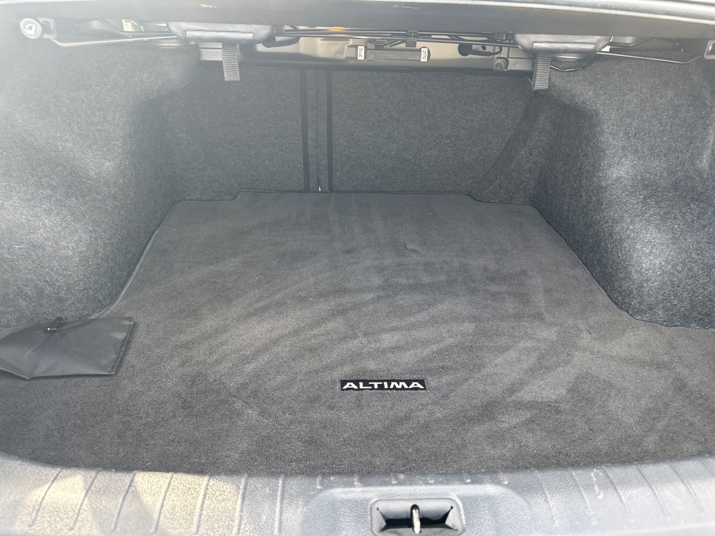 2019 Nissan Altima Image 30