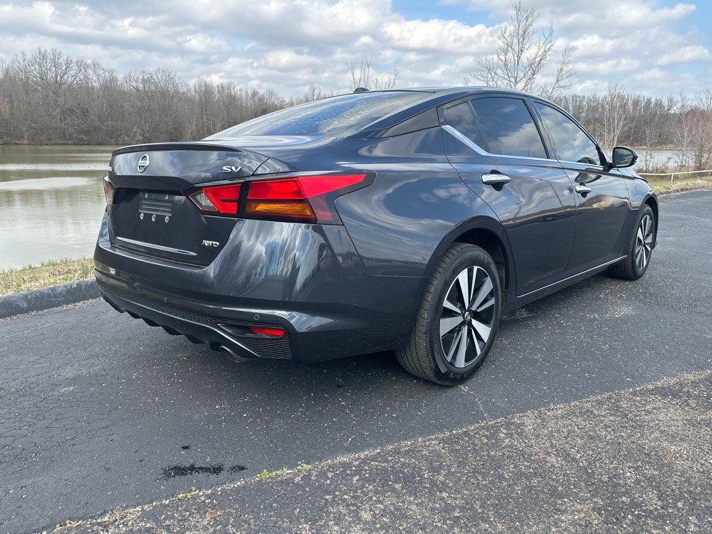 2019 Nissan Altima Image 43
