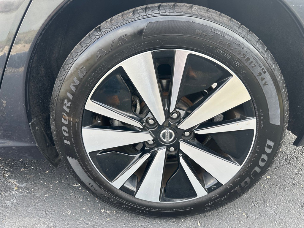 2019 Nissan Altima Image 52