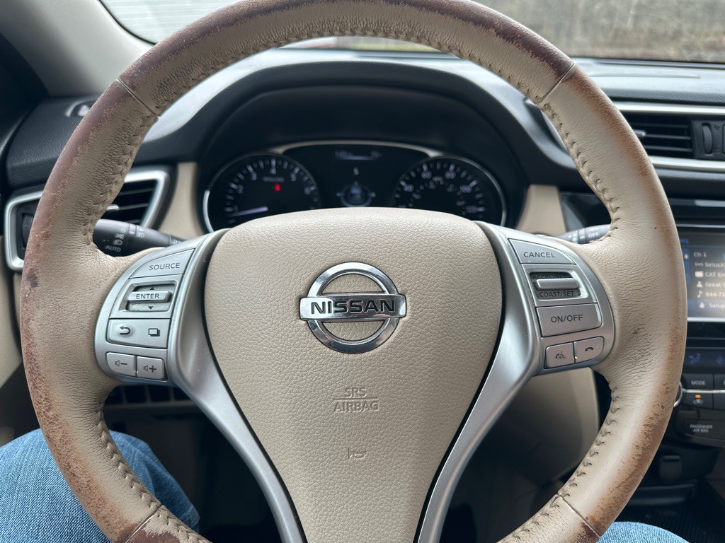 2015 Nissan Rogue Image 10